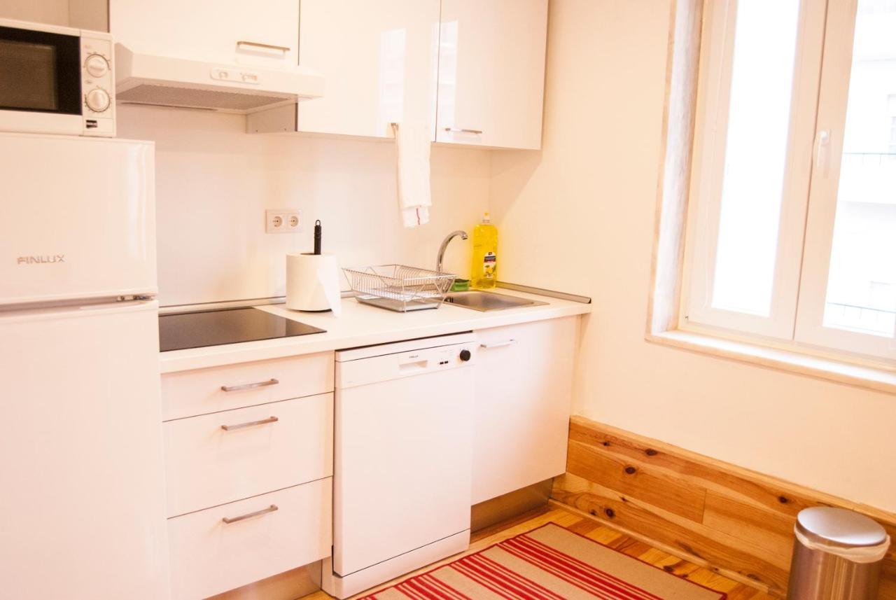Daora Lisbon Low Cost Hostel المظهر الخارجي الصورة