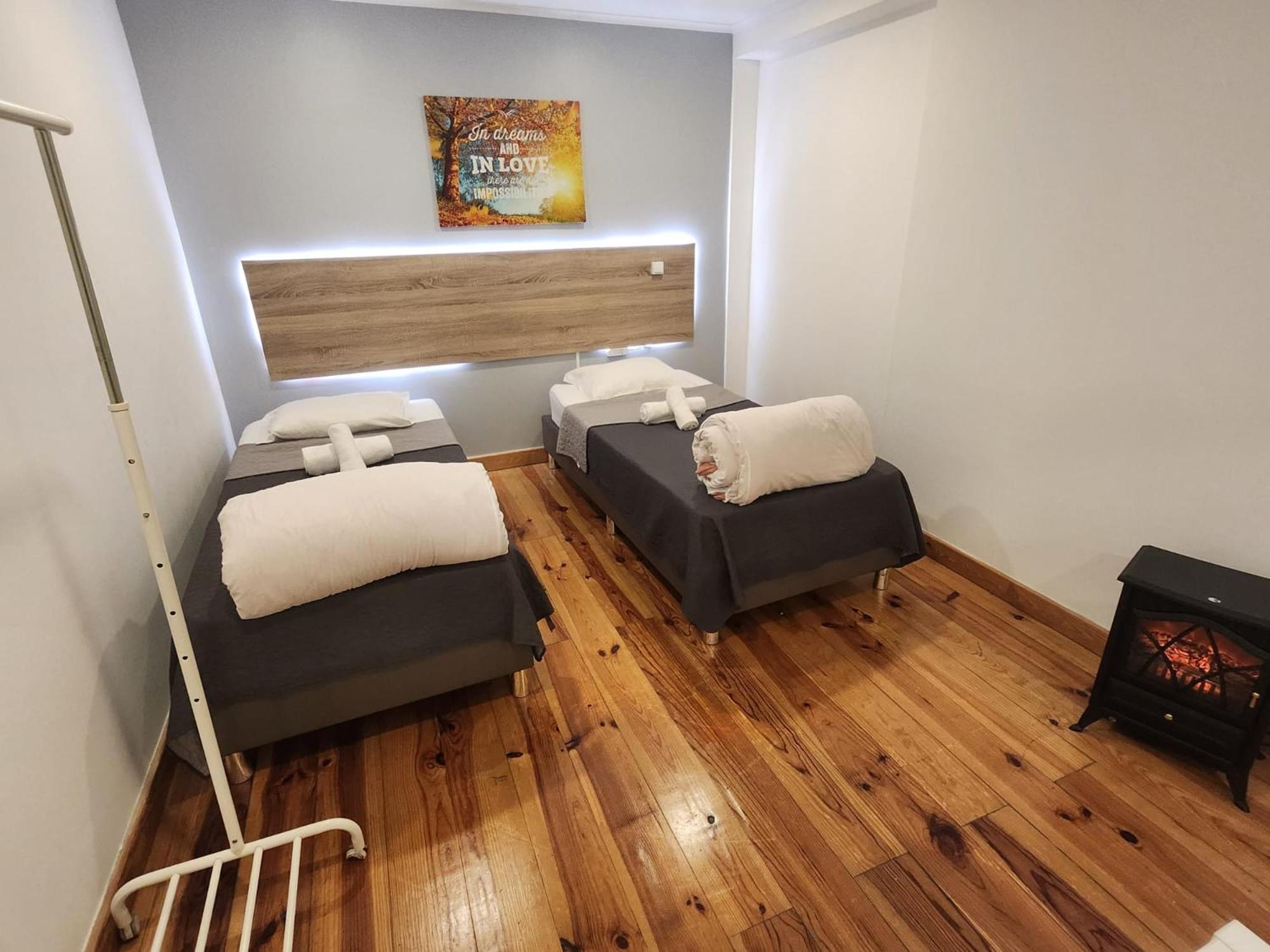 Daora Lisbon Low Cost Hostel المظهر الخارجي الصورة