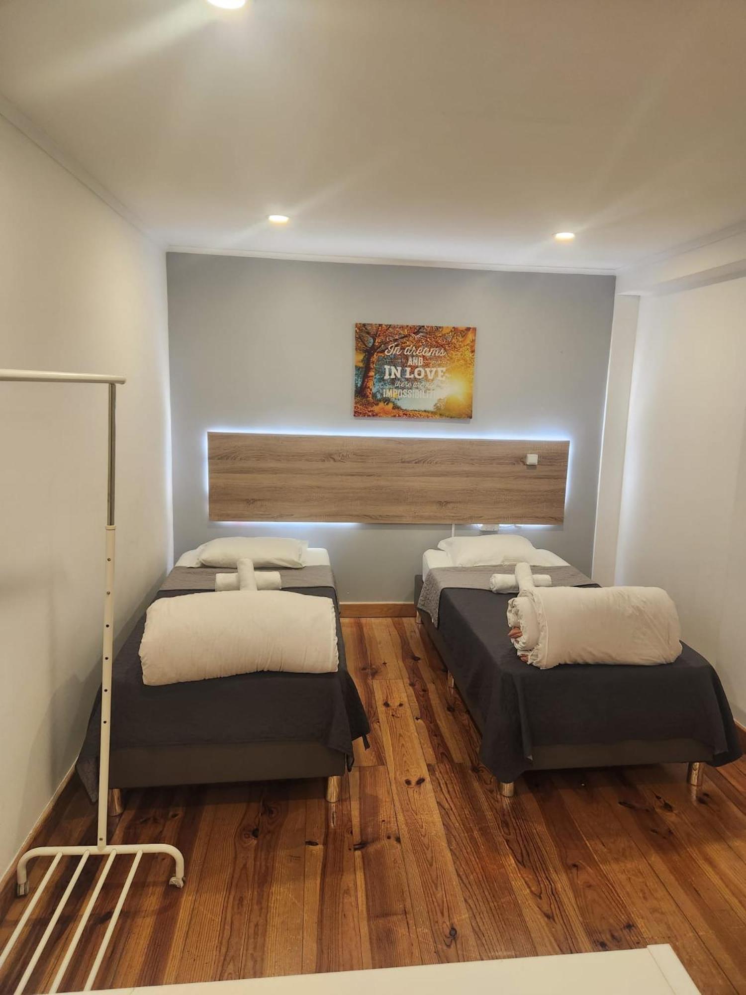Daora Lisbon Low Cost Hostel المظهر الخارجي الصورة