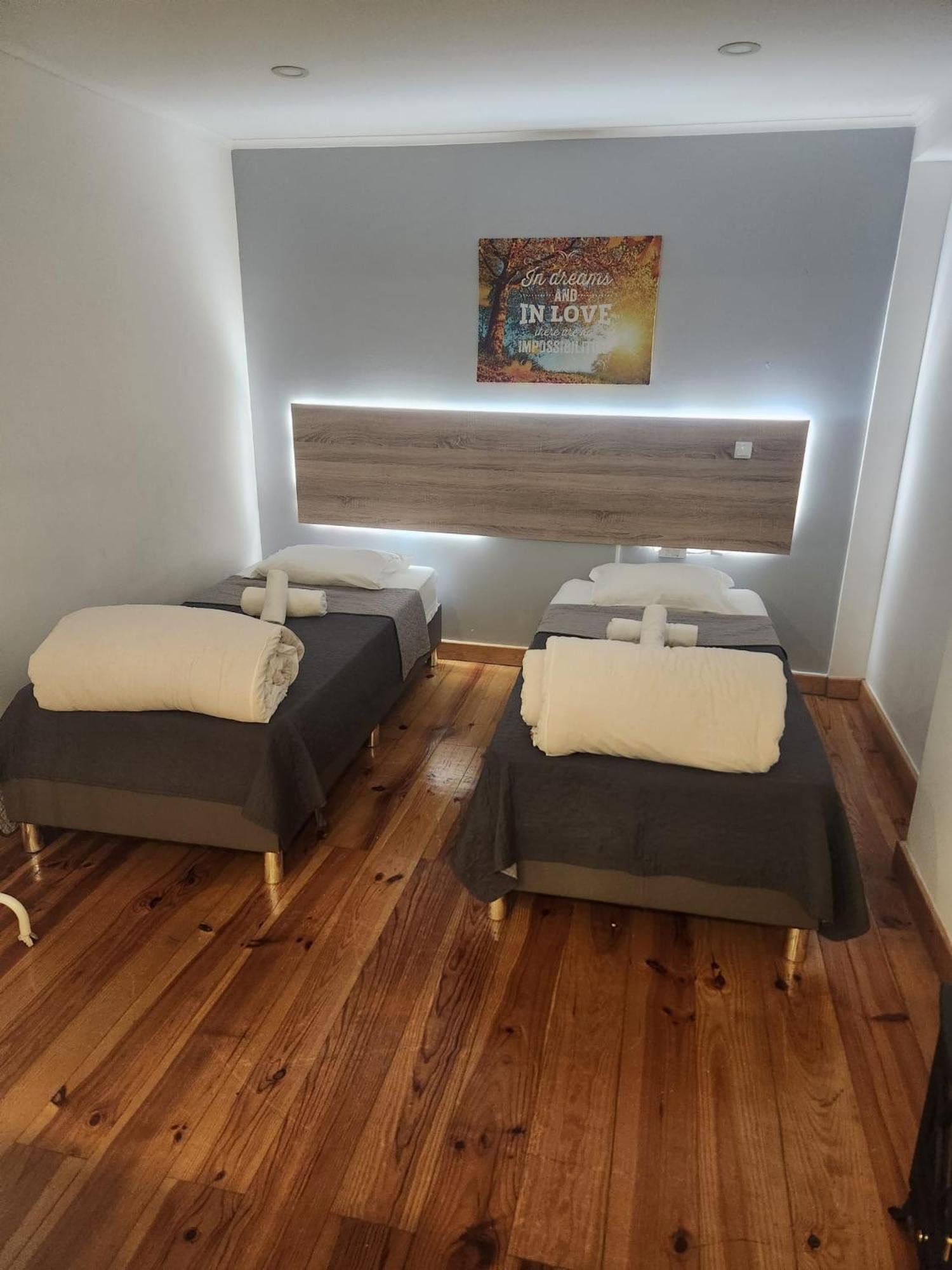 Daora Lisbon Low Cost Hostel المظهر الخارجي الصورة