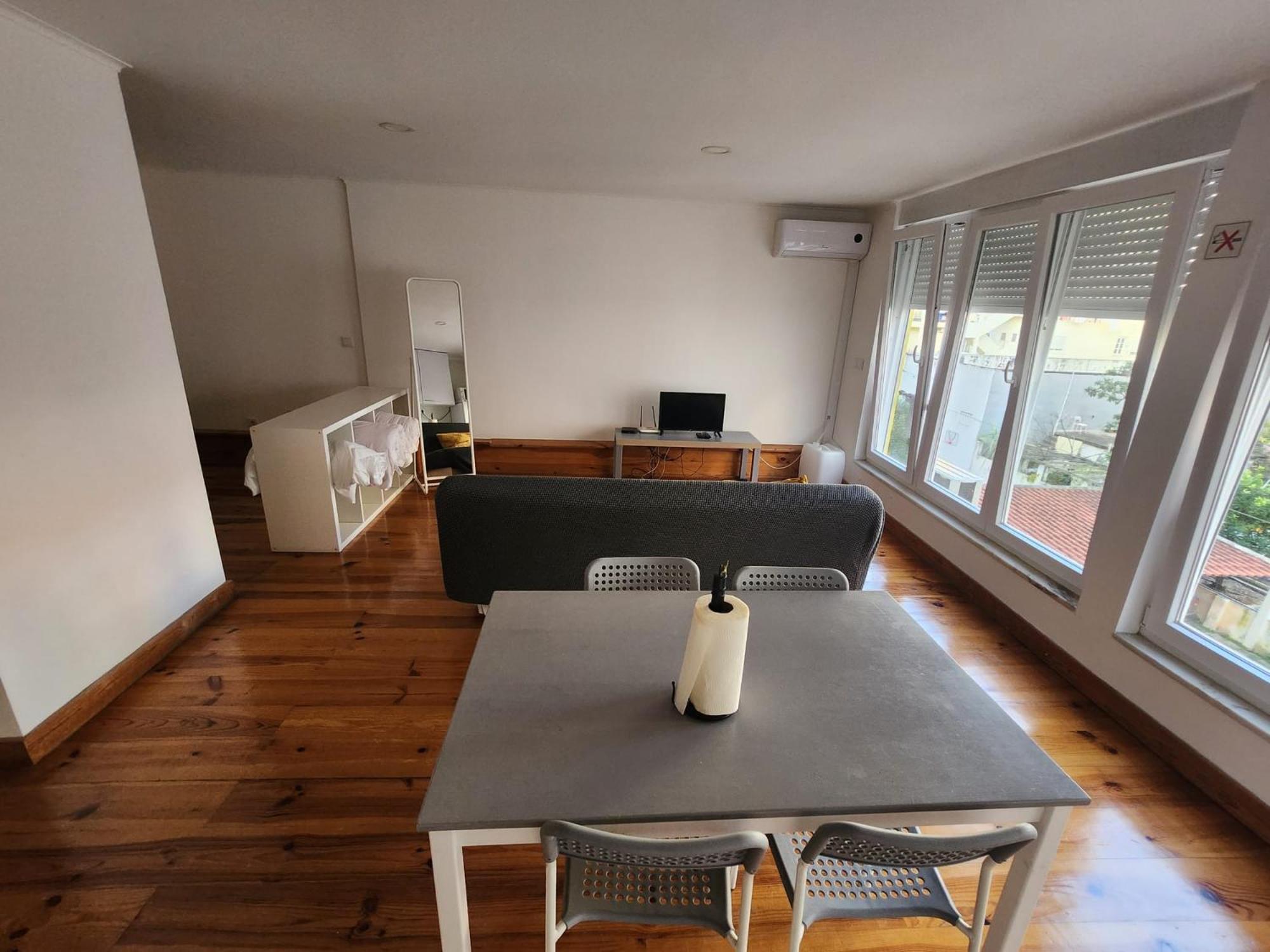 Daora Lisbon Low Cost Hostel المظهر الخارجي الصورة