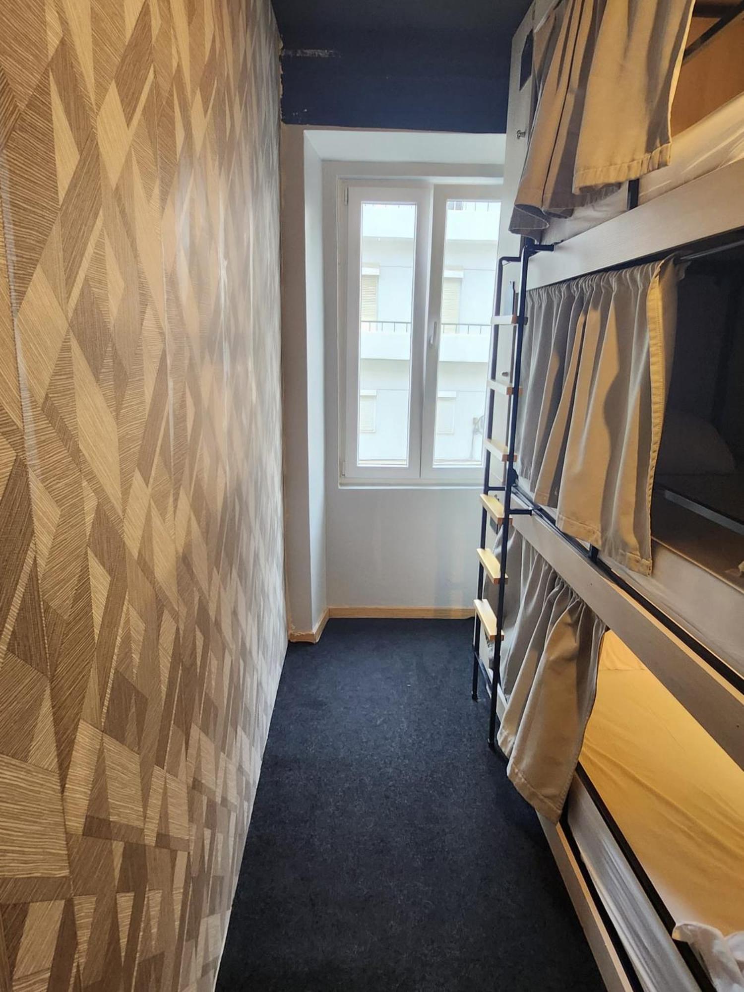 Daora Lisbon Low Cost Hostel المظهر الخارجي الصورة